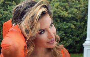 Ena Popov otkrila detalje odnosa sa svojim polubratom i polusestrom