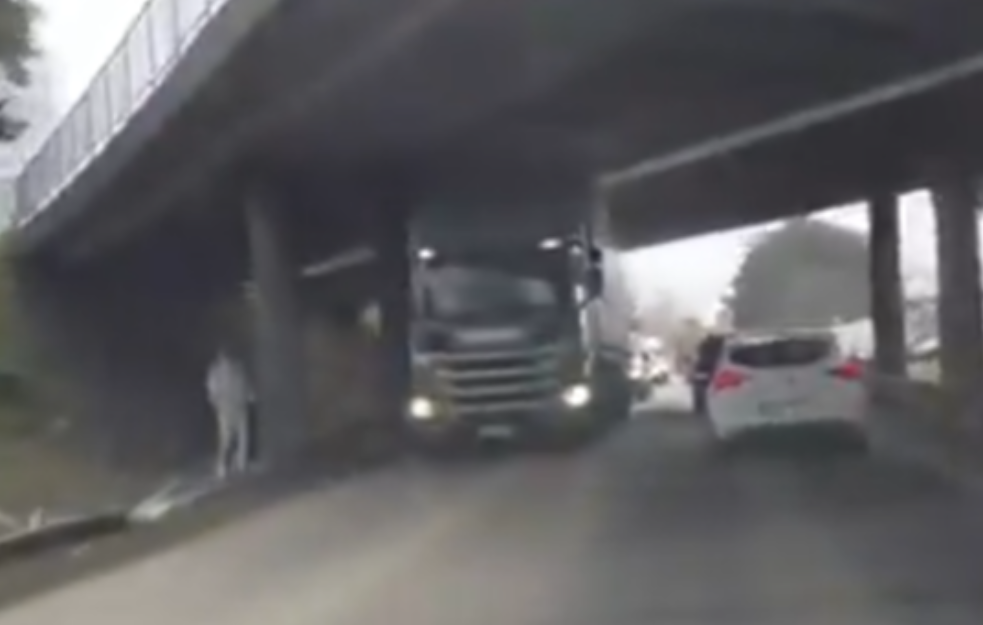 Sve stoji kod Aerodroma