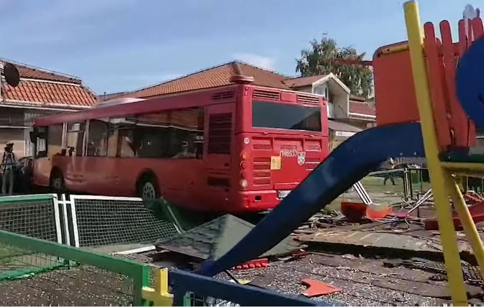 DECA POVREĐENA NA IGRALIŠTU ZBRINUTA U TIRŠOVOJ: Evo kako se osećaju