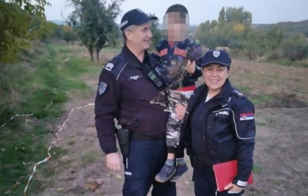 SREĆAN KRAJ POTRAGE! Policija pronašla izgubljenog petogodišnjaka (FOTO)