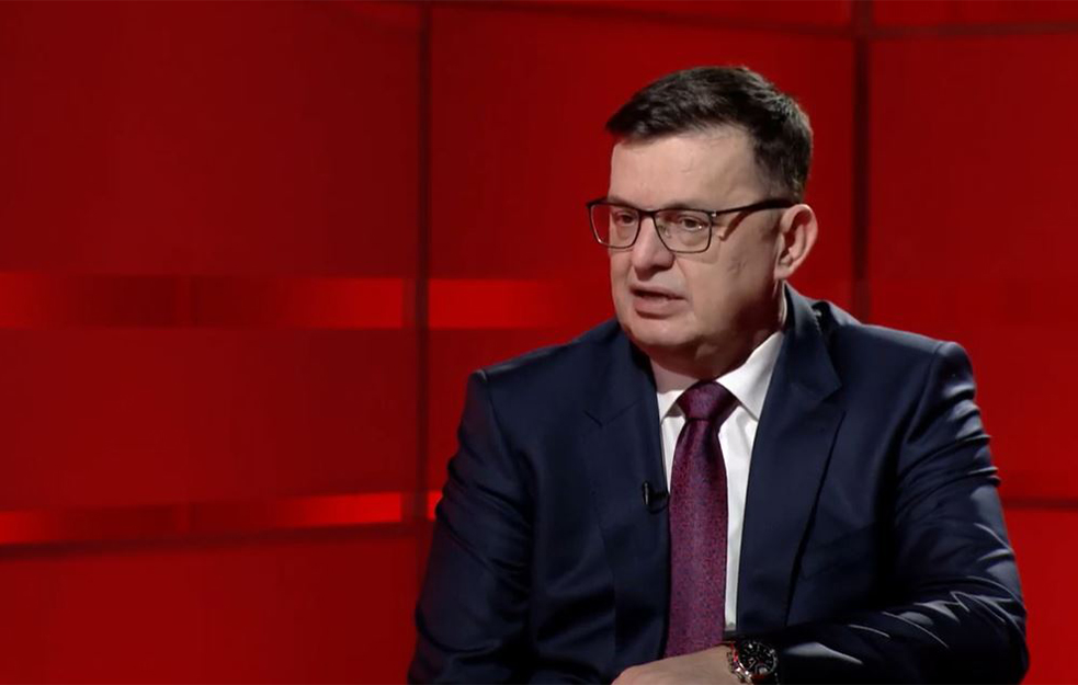 NIJE POŠTOVAO <span style='color:red;'><b>USTAV BiH</b></span>! Tegeltija doneo odluku o smeni ministra odbrane